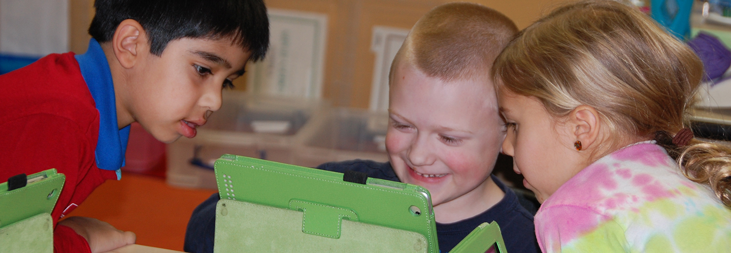 Students on iPad