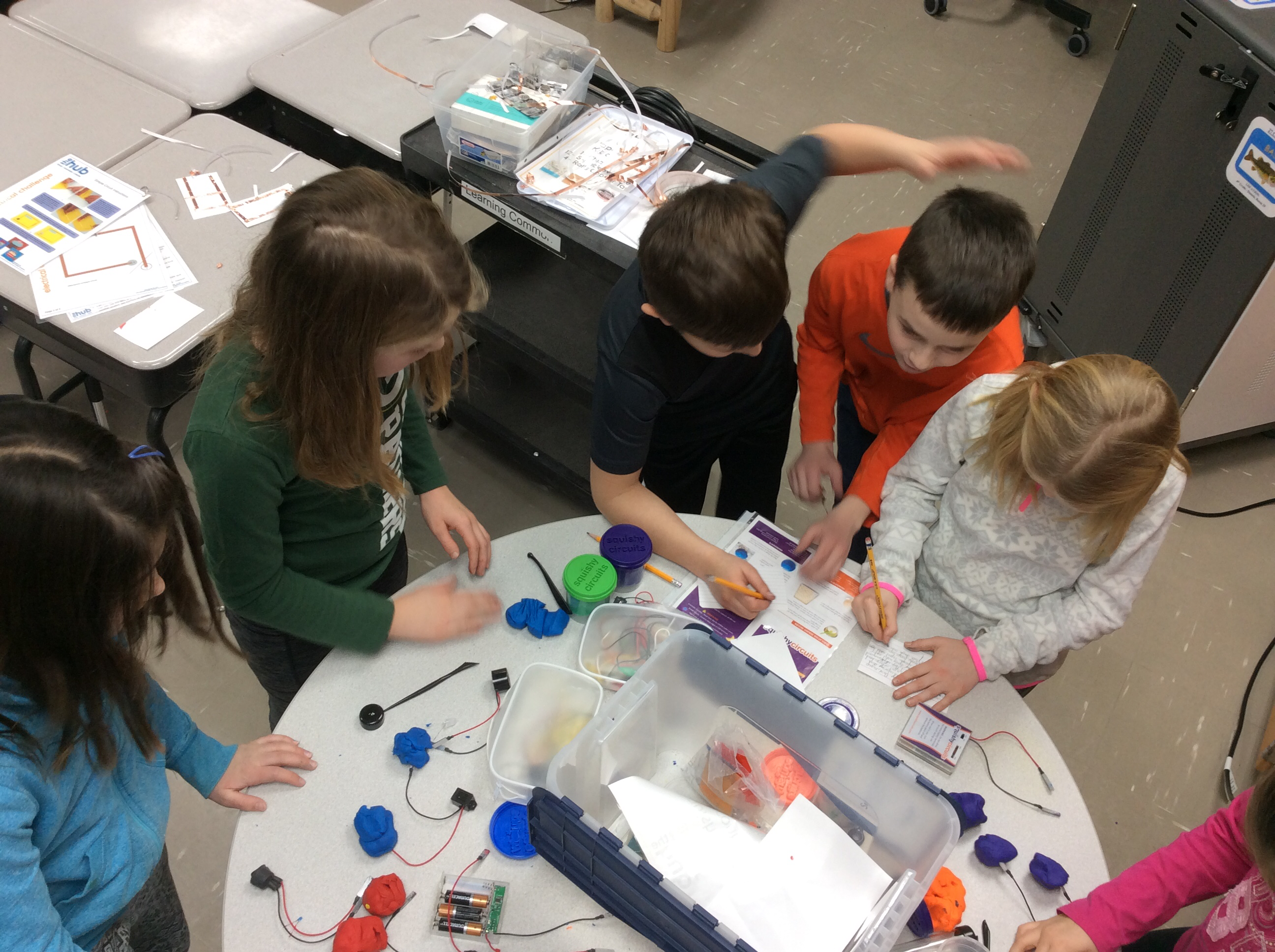 Groveland 4th graders working